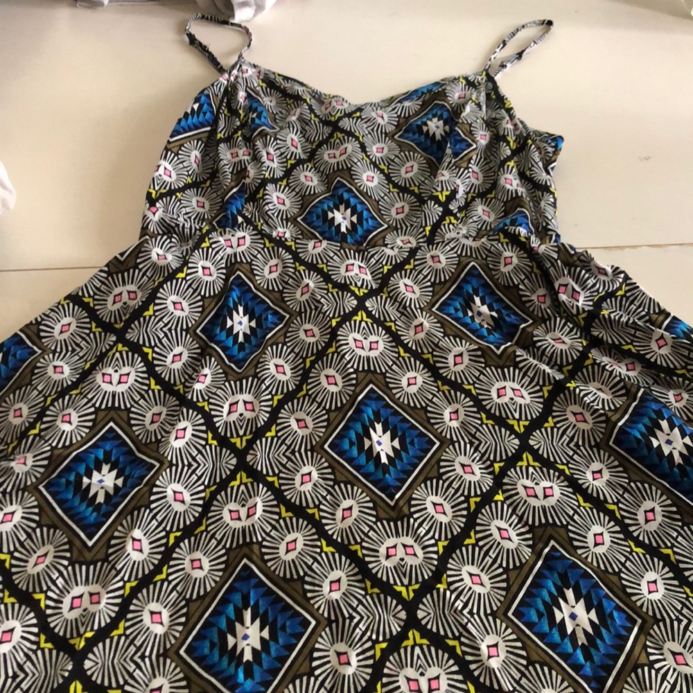 Dress - Picture 2 of 5